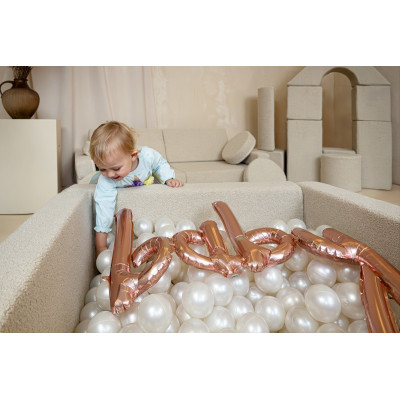 Piscine à balles carrée en cuir écologique avec 200 balles, bouclé Piscine à balles carrée en cuir écologique avec 200 balles, bouclé